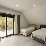 Sahnaz Suits بيت للعطل