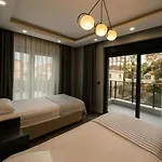 Sahnaz Suits Feriehus Belek
