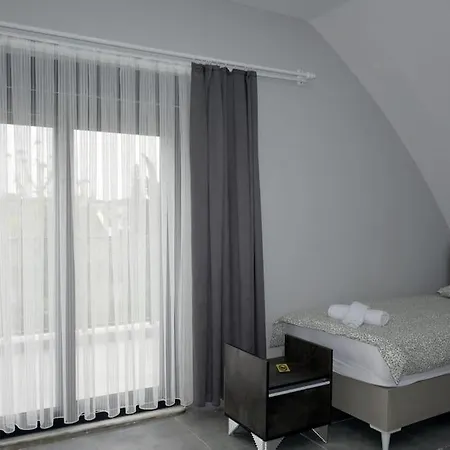 بيت للعطل Sahnaz Suits