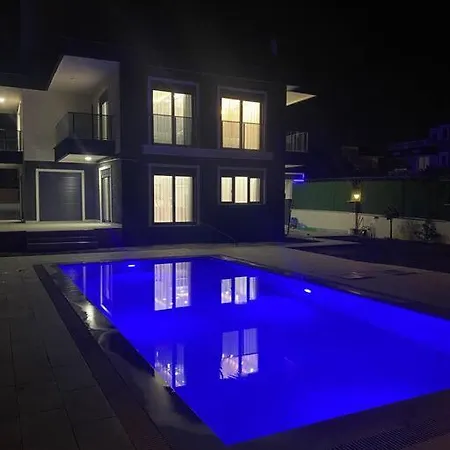 Sahnaz Suits * Belek