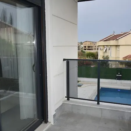 Holiday home Sahnaz Suits