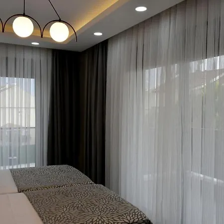 Sahnaz Suits Belek