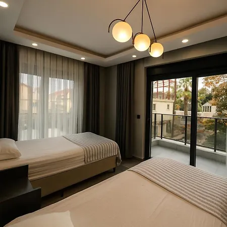 Sahnaz Suits Case de vacanță Belek