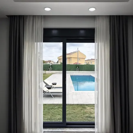 Sahnaz Suits Case de vacanță Belek