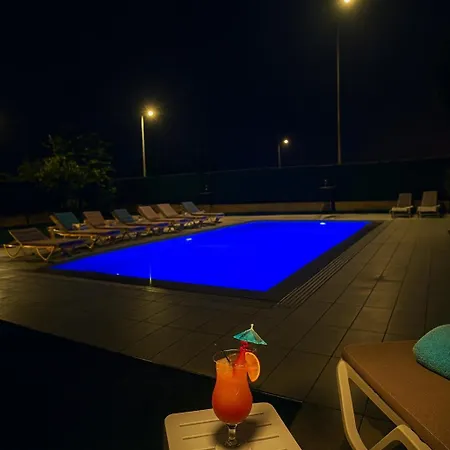 Sahnaz Suits Сasa de vacaciones Belek